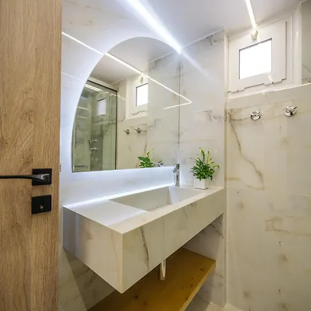 Elixir 1 Luxury * Agios Nikolaos